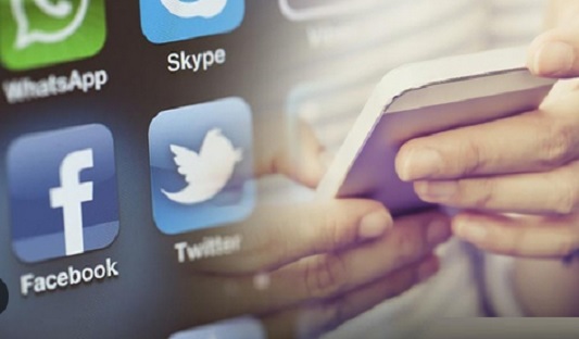 Privasi di Era Digital